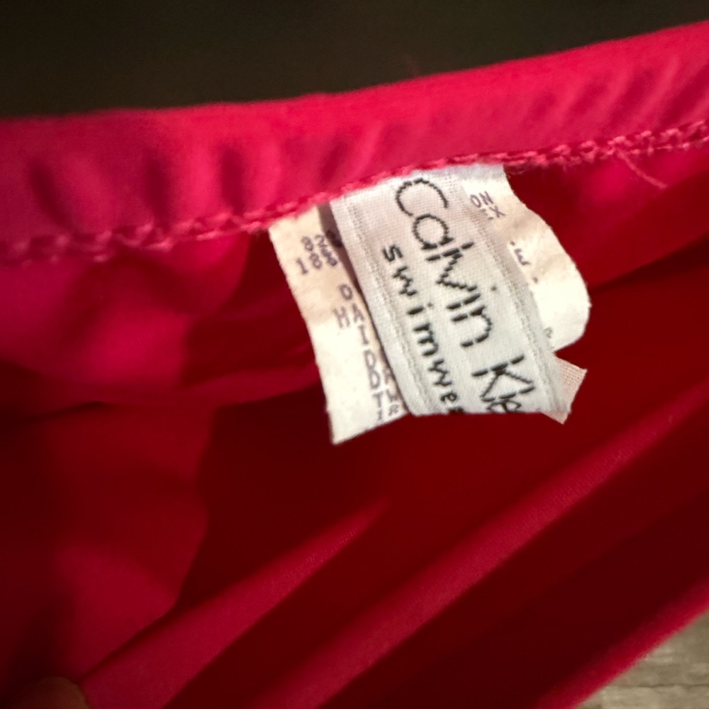 Vintage Vibrant Pink Skirt with Calvin‎ Klein Charm Belt - Picture 5 of 6